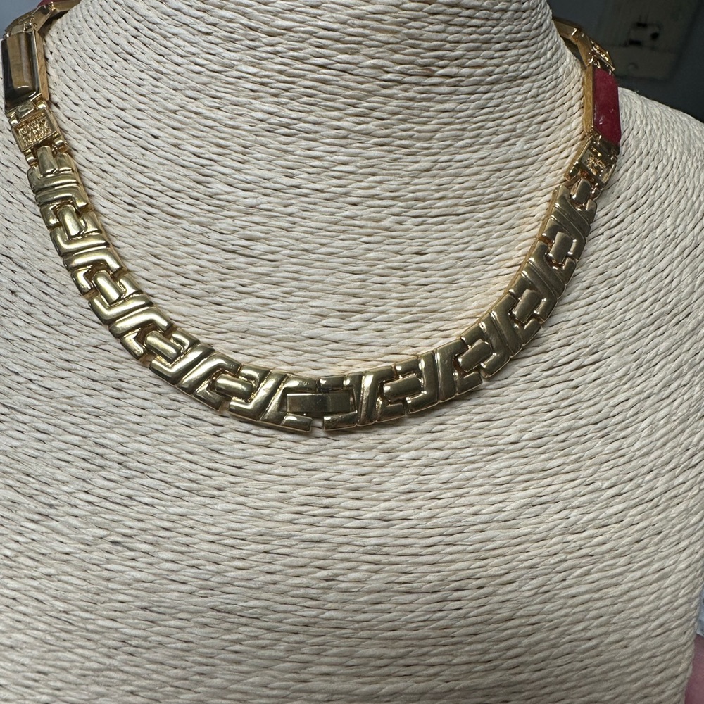 Vintage Multi Stone Choker Necklace with Segmented Magnetic Design - Picture 2 of 4